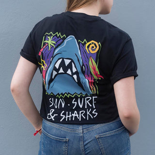 Playera Jaws Sun, Surf & Sharks