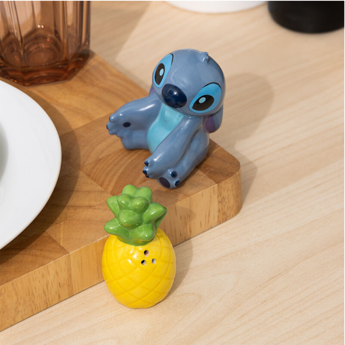 Set Salero y Pimentero Disney Stitch Cerámica Paladone
