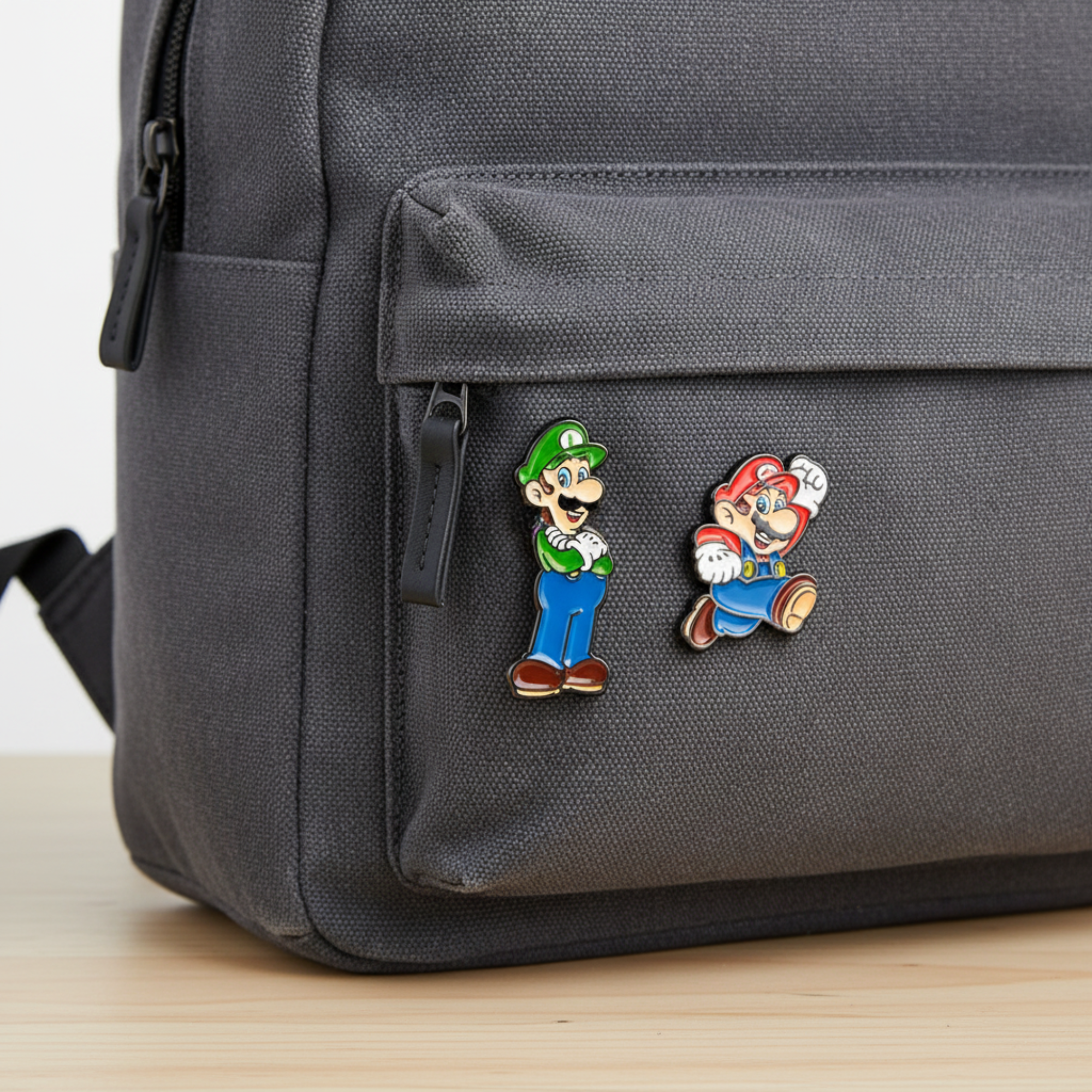 Set de 2 Pines Super Mario, Mario y Luigi, Producto Oficial Nintendo