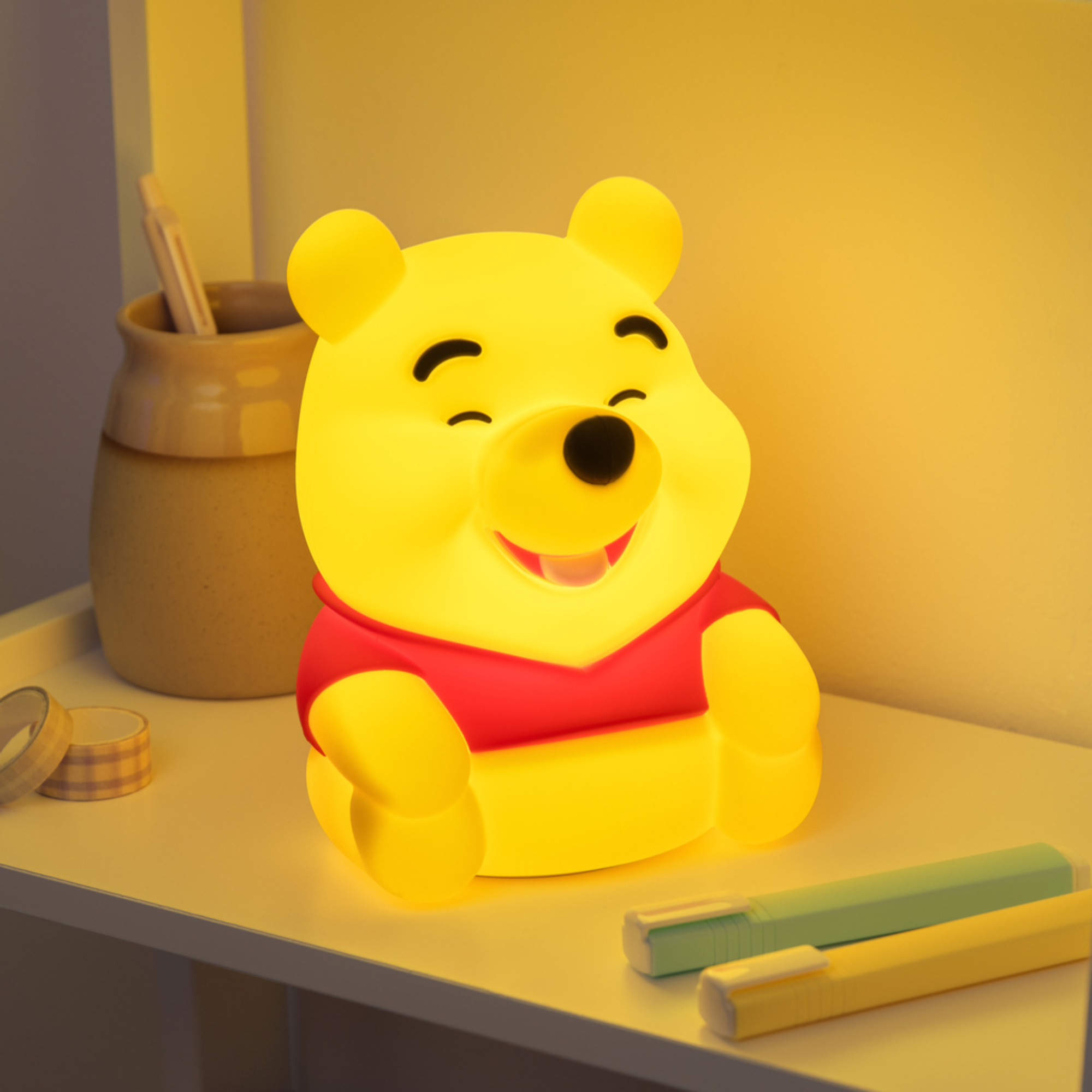 Disney Winnie the Pooh SquishyGlo Light Lámpara Recargable de Silicón con Brillo Ajustable