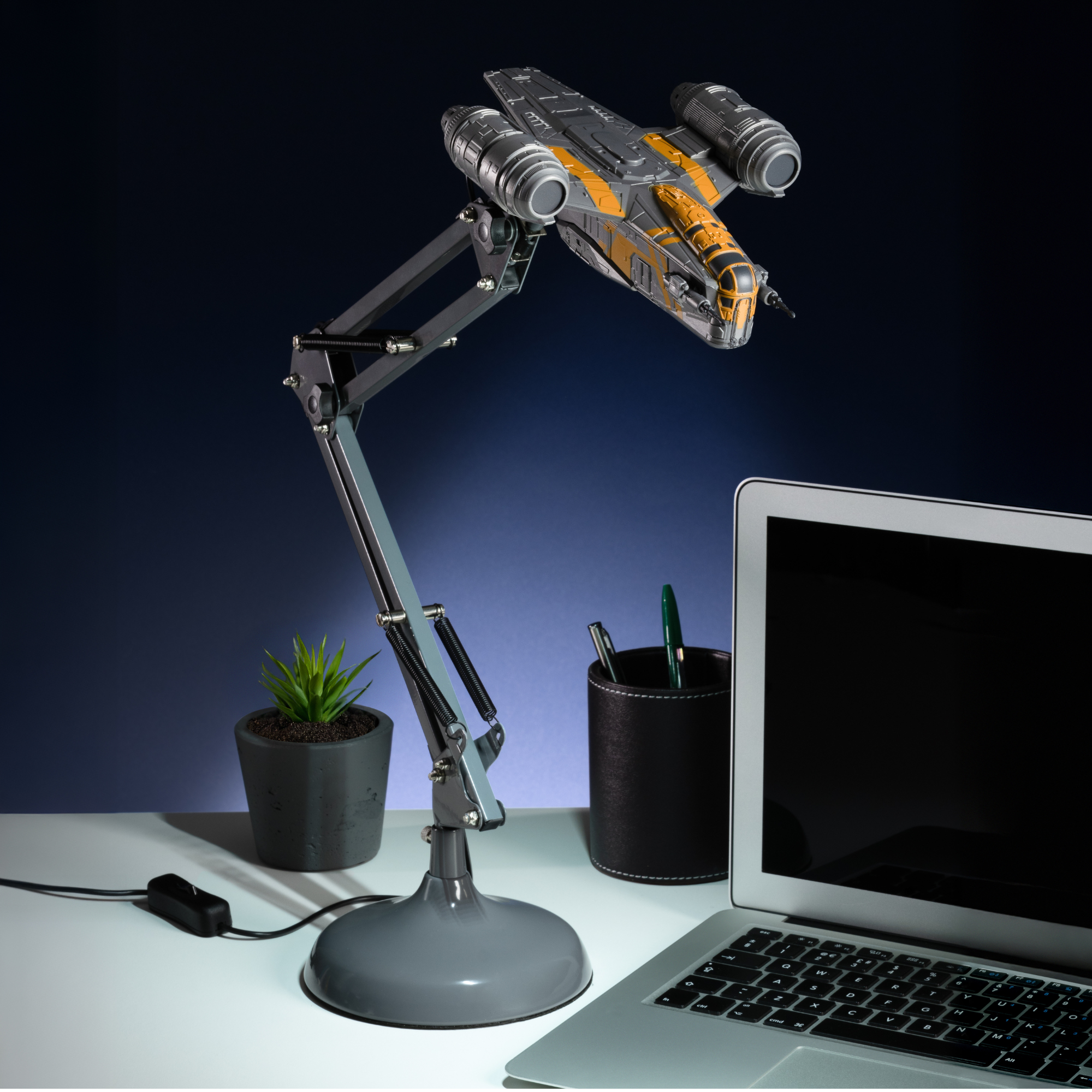Lámpara Razor Crest Star Wars LED Luz de Escritorio The Mandalorian