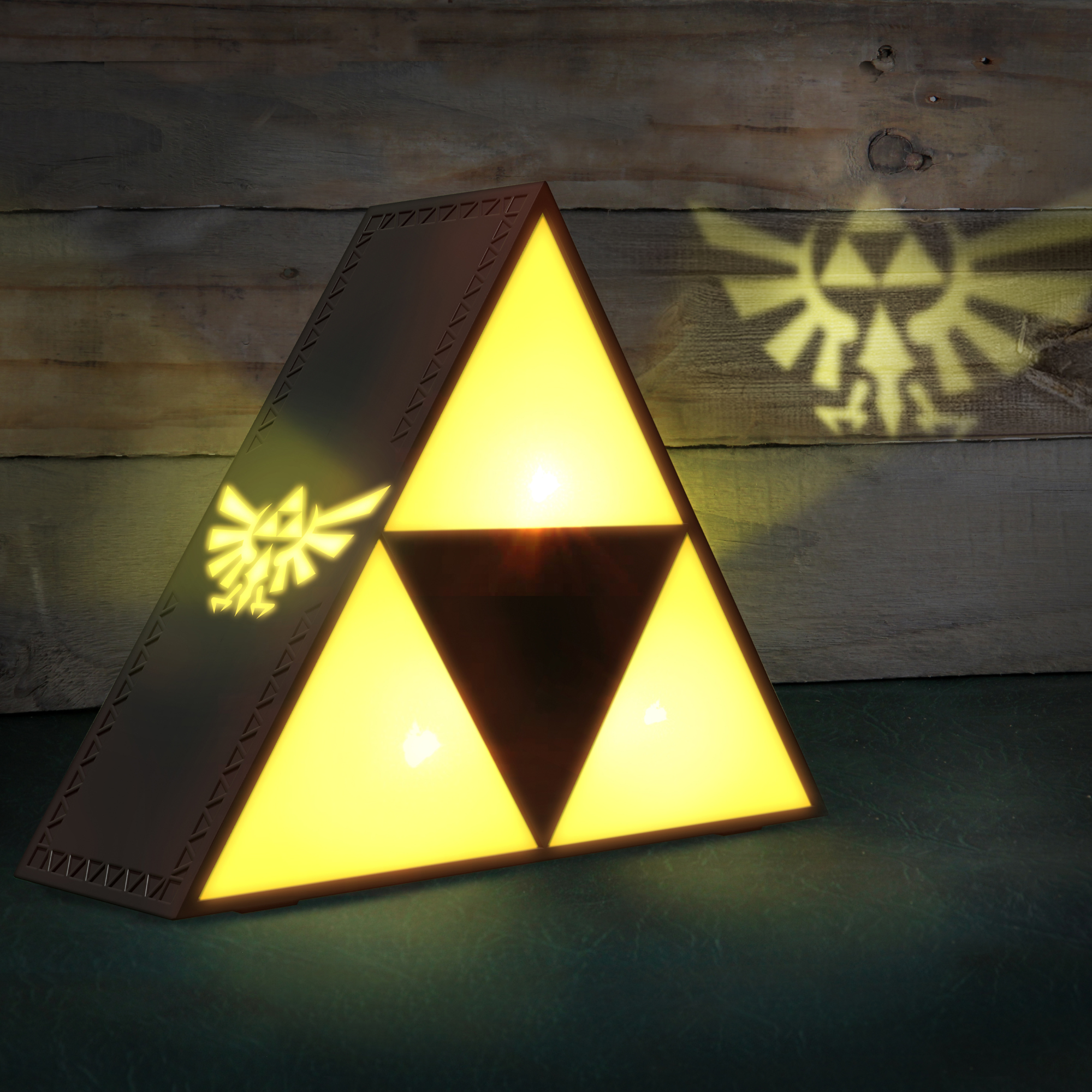 Tri Force Light V4 Zelda - Fan Army