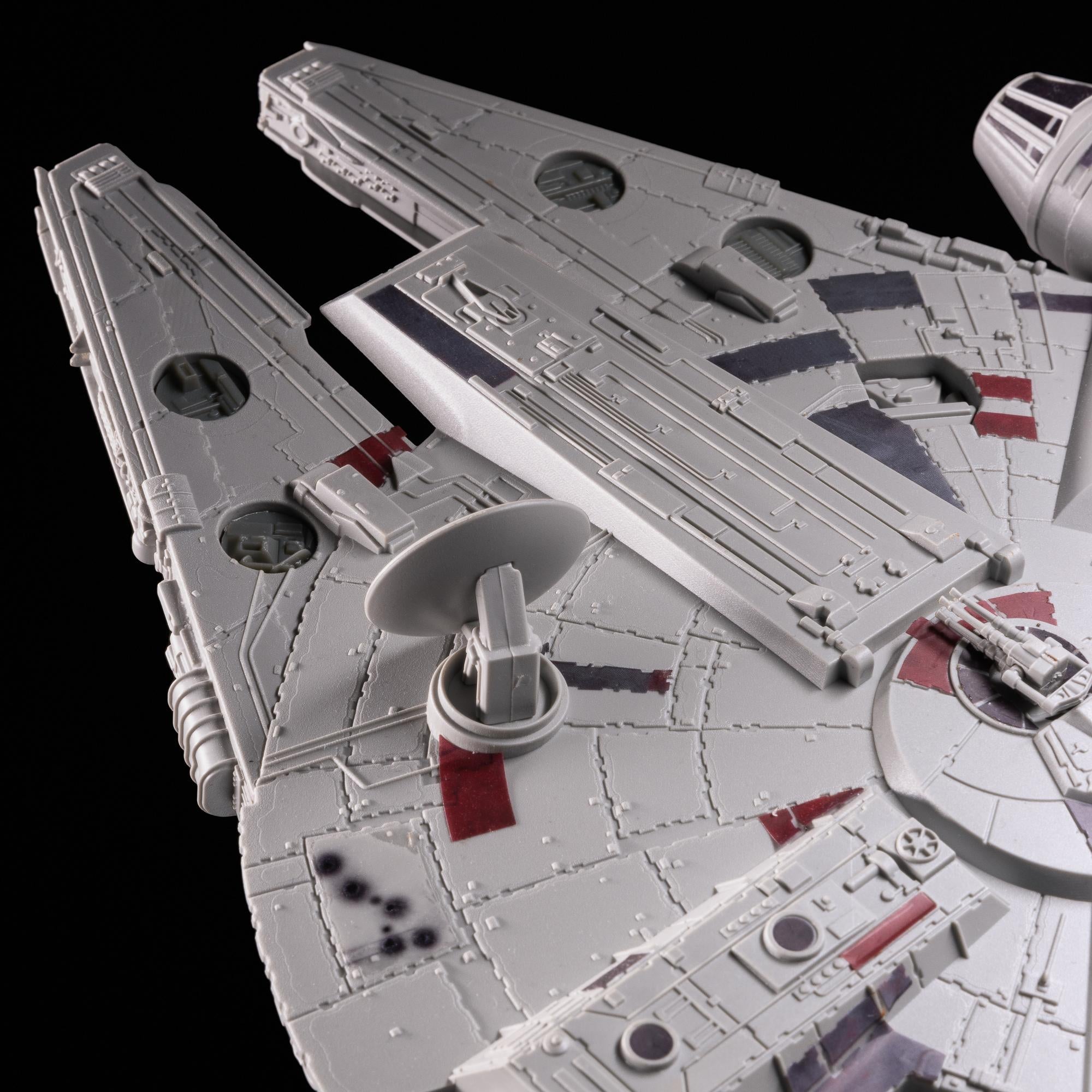 Lámpara de Escritorio Posable Millennium Falcon Luz de Noche Original - Fan Army