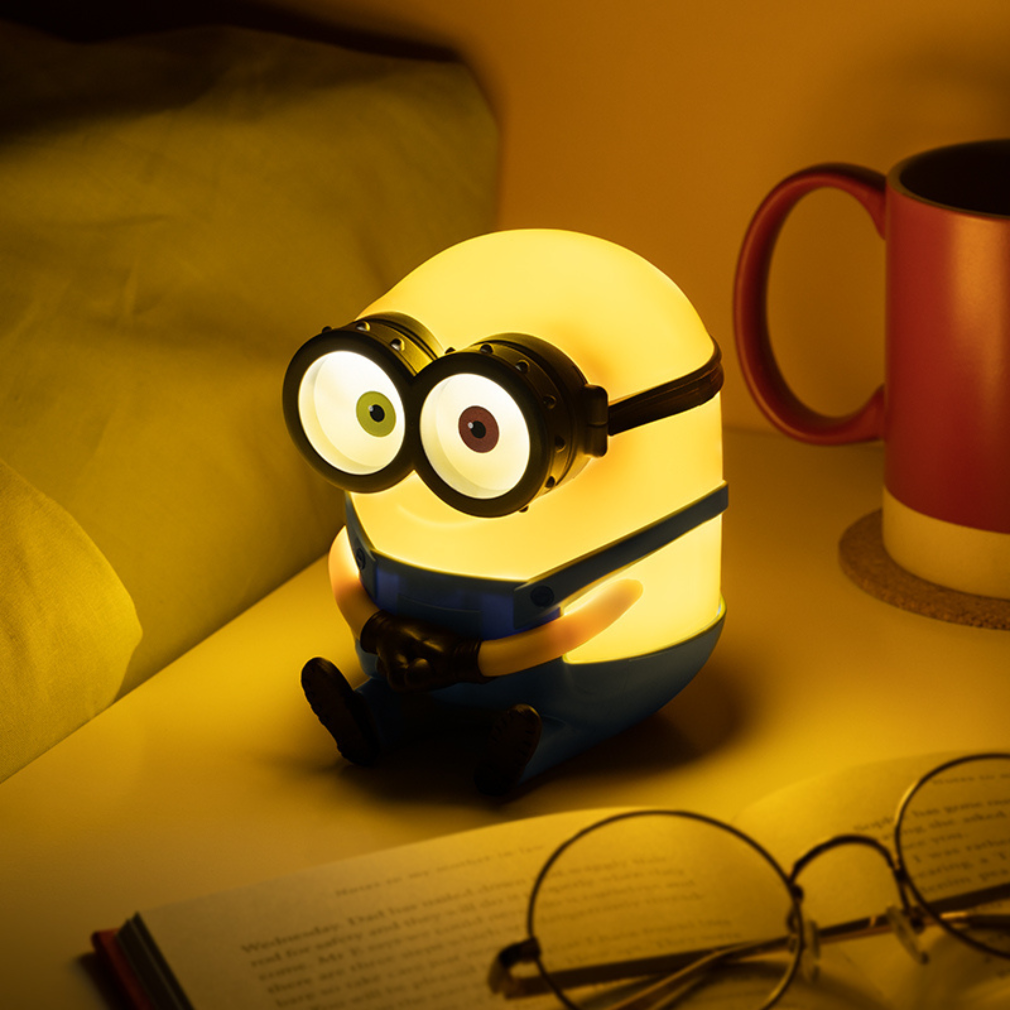 Lámpara Minions Bob LED 11 cm Luz Decorativa
