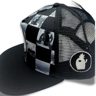 Gorra Bob Esponja Fondo de Bikini Blanco y Negro