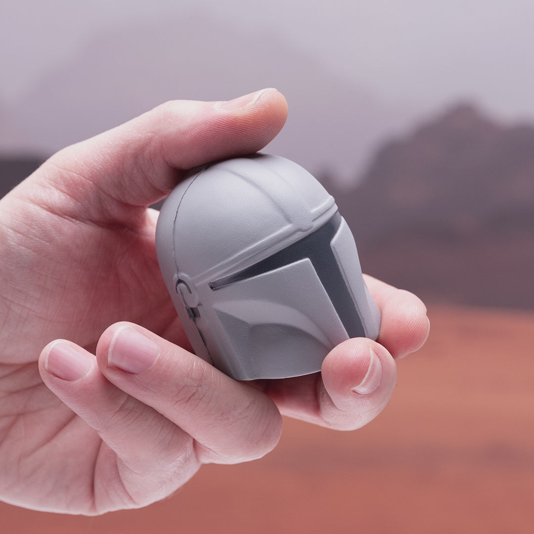 Cargar vídeo: Pelota Antiestrés Casco The Mandalorian Original