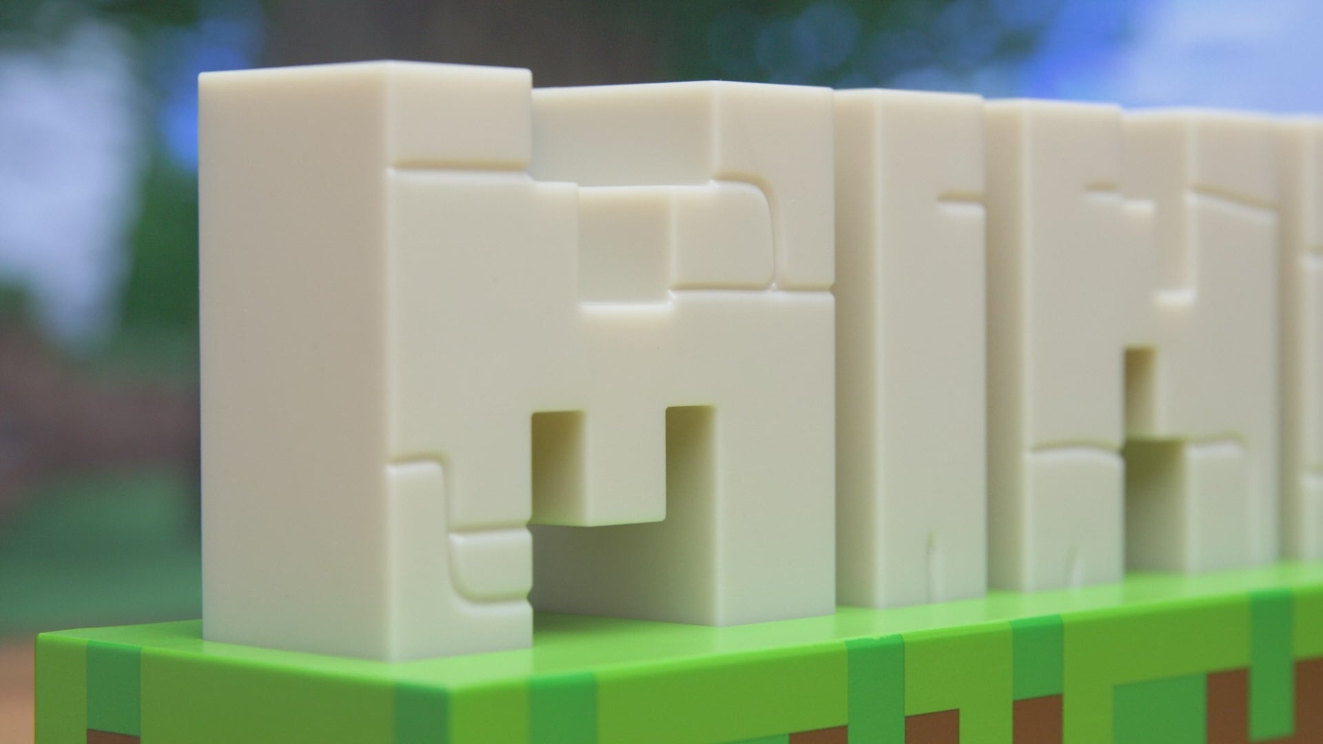 Cargar vídeo: Lámpara Minecraft Logo Luz de Noche Original