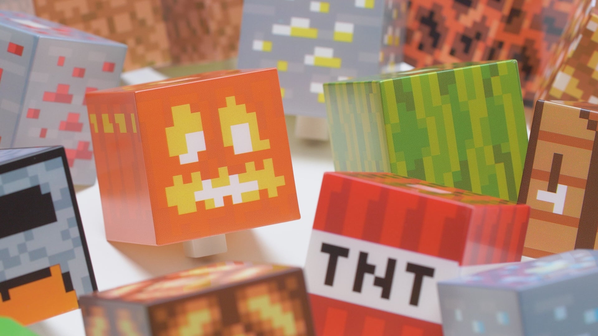 Cargar vídeo: Lámpara Minecraft Bloques de Construcción Luz de Noche Original