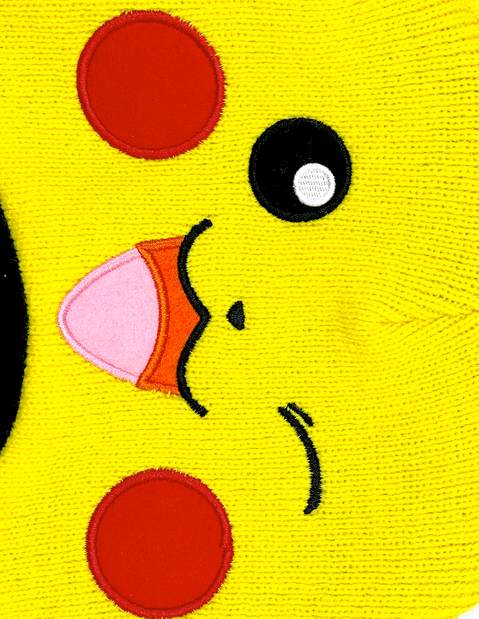 Beanie Pokémon Pikachu y Pokebolas - Fan Army